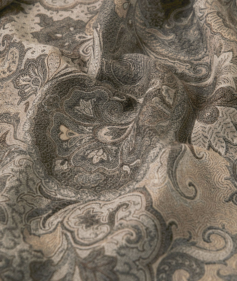 Elizabeth Throw with Fringe & Suede Edge - Cygnet